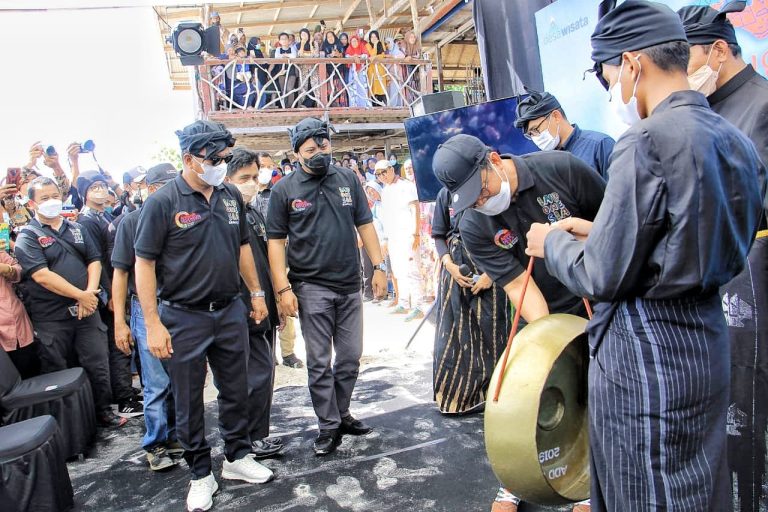 Galeri Foto Sandiaga Uno di Bulukumba