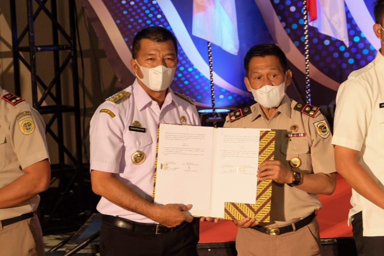 Bupati Bulukumba Terima Sertipikat Aset Pemda Dari Menteri ATR RI