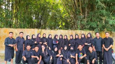 Pemkab Bulukumba Siap Programkan Pakaian Hitam Khas Kajang bagi ASN