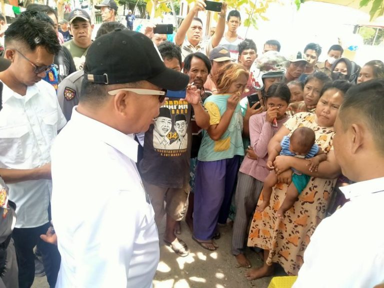 Pasca Penertiban Pantai Merpati, Bupati Andi Utta Temui Warga Terdampak