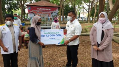 Bupati Bulukumba Serahkan Santunan Rp42 Juta ke Ahli Waris Imam Kasimpureng