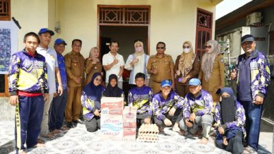 Dekranasda Bulukumba Sambangi Kontingen Porprov dan Berbagi