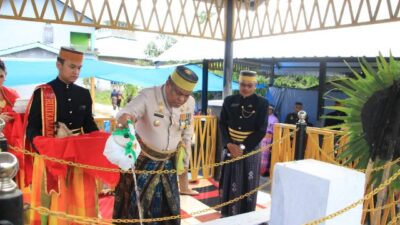 Didampingi Sekda Bulukumba, Bupati Bone Ziarah ke Makam Raja Bone ke-9 Lapattawe di Dampang