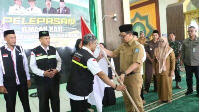 Wabup Edy Manaf Lepas 403 Jemaah Calon Haji Bulukumba