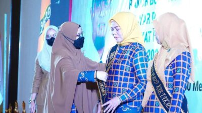 Andi Herfida Muchtar Dikukuhkan Sebagai Bunda PAUD di Puncak Bulan Pendidikan Merdeka Belajar
