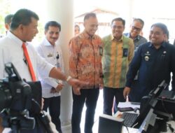 Andi Utta Luncurkan Loket Layanan Adminduk di Desa dan Kelurahan