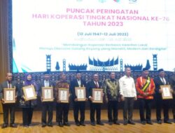 Peringatan Hari Koperasi, Bupati Bulukumba Terima Penghargaan Tokoh Penggerak Koperasi