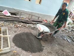 Satgas TMMD ke-117 Membuat Patok Jalan untuk Meningkatkan Aksesibilitas