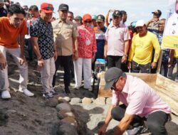 Bupati Bulukumba dan Gubernur Sulsel Letakkan Batu Pertama Dimulainya Pembangunan Kolam Labuh Bentenge