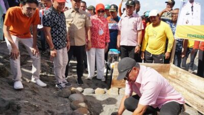 Bupati Bulukumba dan Gubernur Sulsel Letakkan Batu Pertama Dimulainya Pembangunan Kolam Labuh Bentenge