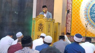 Andi Utta Tarwih Pertama di Masjid ICDT Bulukumba