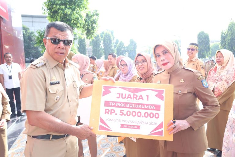 Andi Utta Apresiasi ASN, Siswa, dan Masyarakat Lewat Penghargaan Inovasi 2025