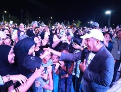 Ribuan Warga Meriahkan Penutupan Festival Pinisi Bulukumba, Andi Utta Pecahkan Rekor MURI