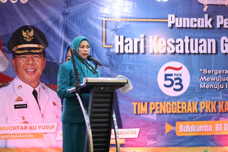 Inspiratif! PKK Bulukumba Tampilkan Drama Mini Pencegahan Perkawinan Anak di Puncak HKG