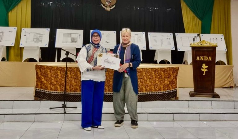 Kadisparpora Bulukumba Puji Kolaborasi Riset Arsitektur Vernakular Tana Beru-Bira Bersama Kampus Australia