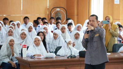 Diskominfo Bulukumba dan SMPN 1 Gelar Pelatihan Jurnalistik untuk Siswa