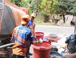 BPBD Bulukumba Distribusikan 70 Ribu Liter Air Bersih, Jangkau 127 KK dan 441 Jiwa